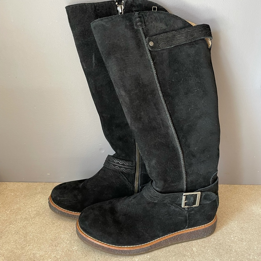 Ugg high suede boots leather black fur size 5